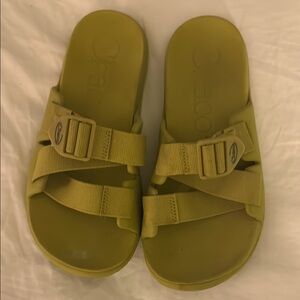 Chacos citrus green Sandals size women 7